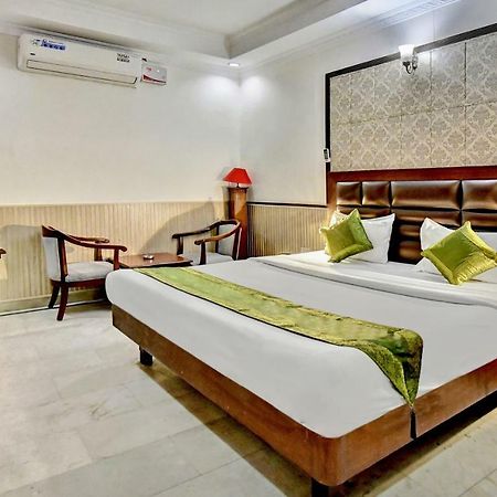 Treebo Trend Corporate Inn Chandigarh Exterior photo